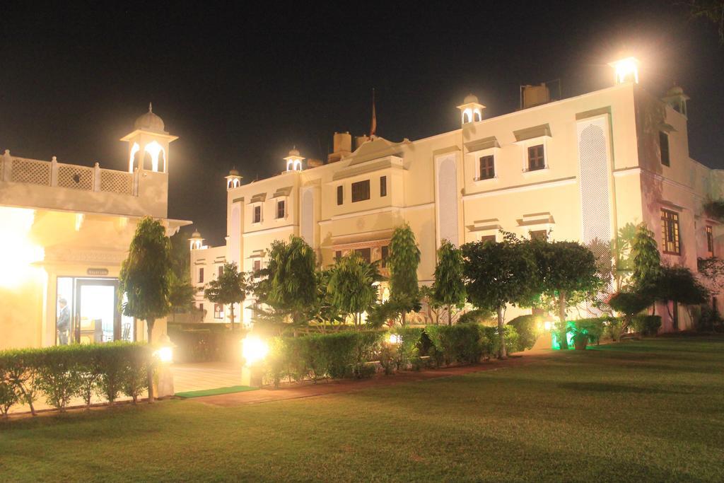 Roop Vilas Palace Nawalgarh Exteriör bild